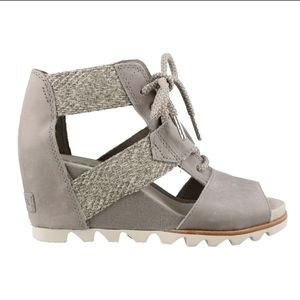 Sorel Joanie lace wedge sandals gray leather strap women's 7